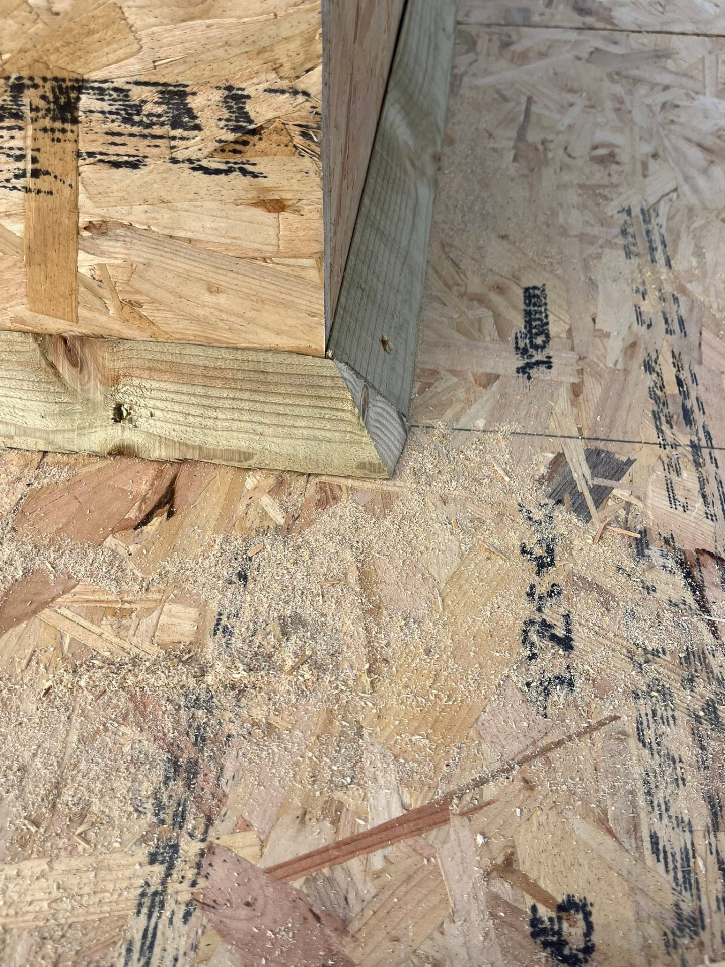 Detail of the 6x2 timber edge plate screwed down to the boarded roof