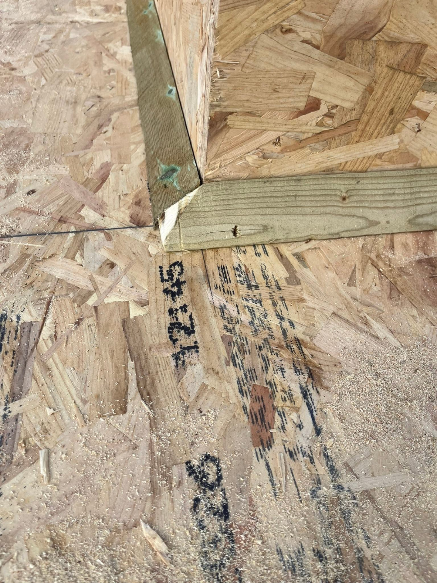 Close-up of the timber plate fixed to the OSB roof deck